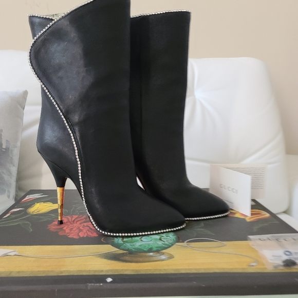 Meet your Posher, Chandra - Picture 3 of 3